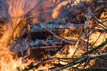 Bild 26 - Osterfeuer